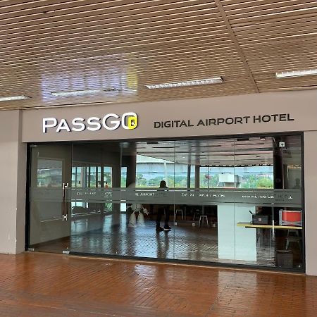 Passgo Digital Airport Terminal 2 Soekarno Hatta Tangerang Exterior foto